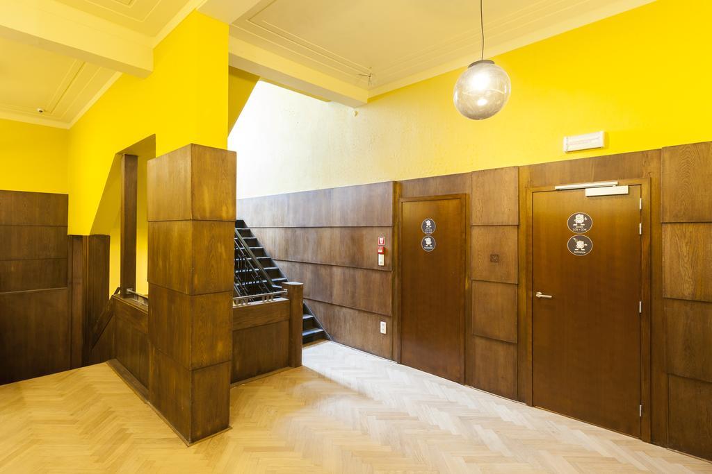Backstay Hostel Гент Екстериор снимка