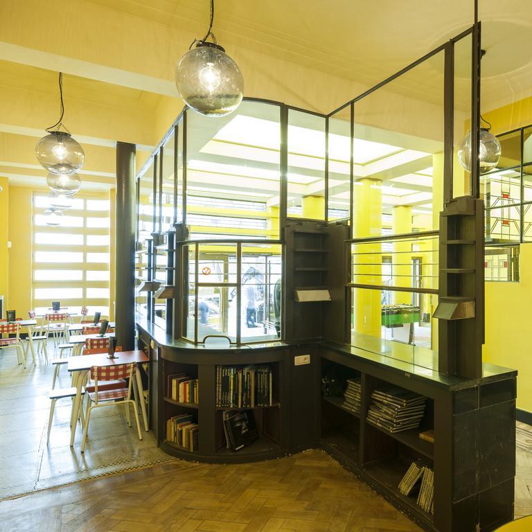 Backstay Hostel Гент Екстериор снимка