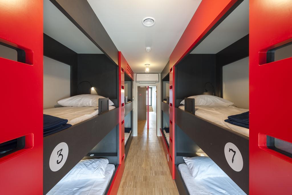Backstay Hostel Гент Стая снимка