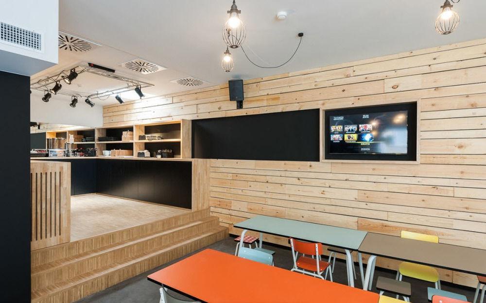 Backstay Hostel Гент Екстериор снимка