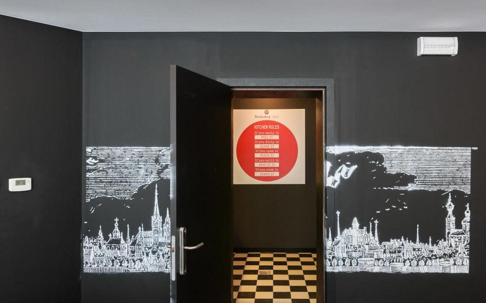 Backstay Hostel Гент Екстериор снимка