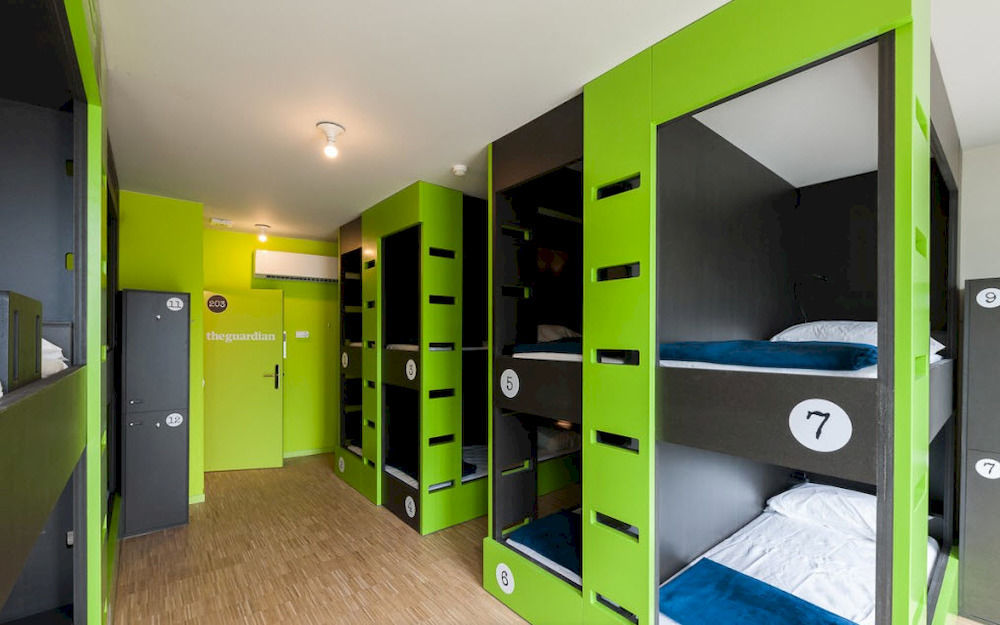 Backstay Hostel Гент Екстериор снимка