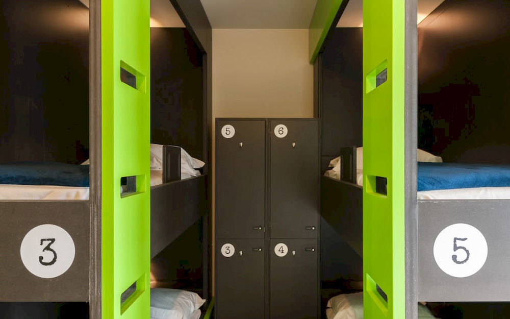 Backstay Hostel Гент Екстериор снимка